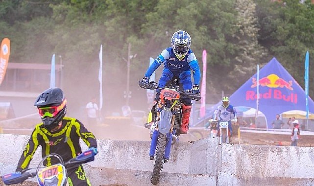 Süper Enduro’da start Başkan Büyükakın’dan