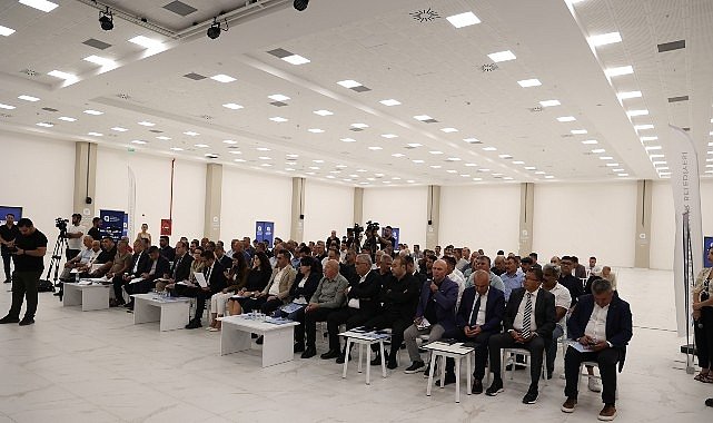 Başkan Vekili Büşra Özdemir Serik’te muhtarlarla buluştu
