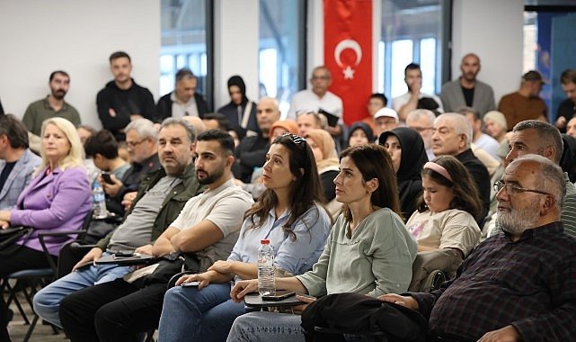 Mete Yarar, Kocaeli Kitap Fuarı’nda konuştu;  “Bugün gelinen nokta Türkiye’yi savaştan koruyor”
